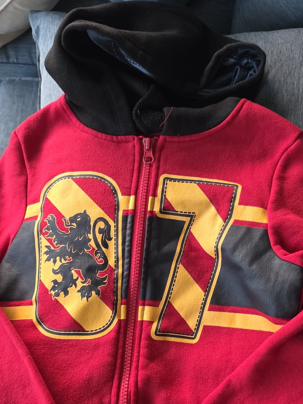 ​Official UniversalWarner Bros. Red & Black Kids Zip Hoodie with Yellow Crest 07